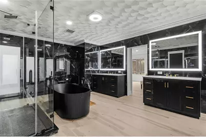 3931 W Riverside Dr, Fort Myers, FL 33901 - Photo 28