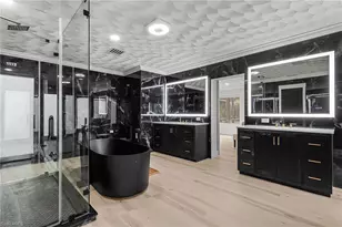 3931 W Riverside Dr, Fort Myers, FL 33901 - Photo 28