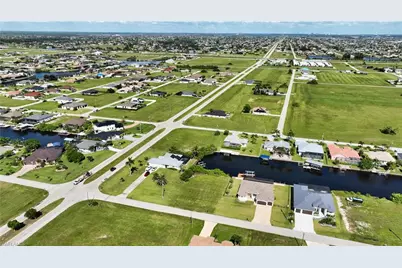 729 NW 36th Pl, Cape Coral, FL 33993 - Photo 2