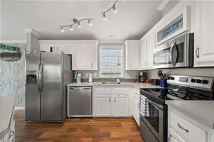 2634 Coco Plum Dr, Matlacha, FL 33993 - Photo 10