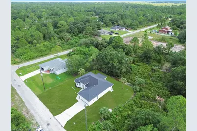 404 W 15th St, Lehigh Acres, FL 33972 - Photo 8