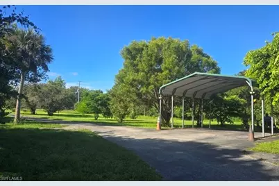 2831 White Blvd, Naples, FL 34117 - Photo 2