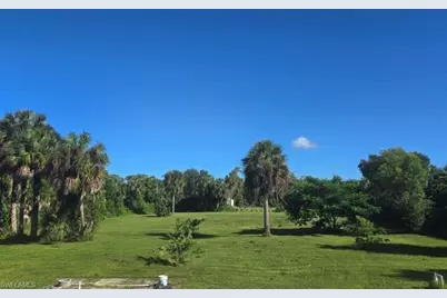 2831 White Blvd, Naples, FL 34117 - Photo 4