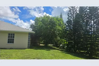 2831 White Blvd, Naples, FL 34117 - Photo 1