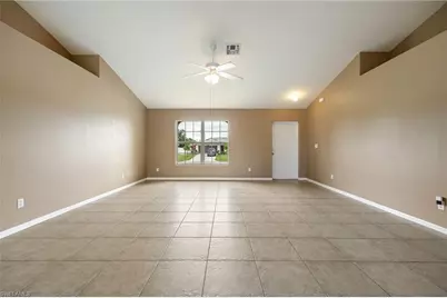 906 SW 11th Pl, Cape Coral, FL 33991 - Photo 6