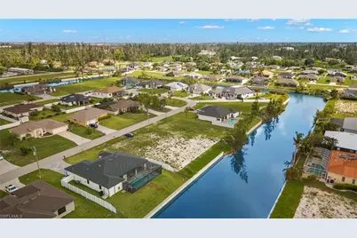 1137 SW 18th Ct, Cape Coral, FL 33991 - Photo 34
