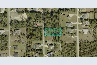 912 Roosevelt Ave, Lehigh Acres, FL 33936 - Photo 2