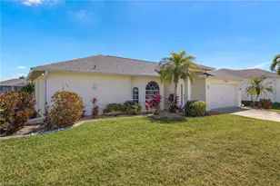 2305 SW 19th Pl, Cape Coral, FL 33991 - Photo 14