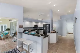 414 SW 47th St, Cape Coral, FL 33914 - Photo 8