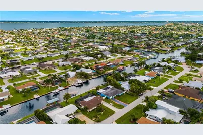 3021 SE 17th Ave, Cape Coral, FL 33904 - Photo 42