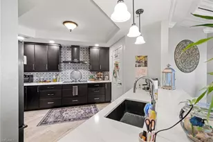 2745 1st St, Fort Myers, FL 33916 - Photo 6