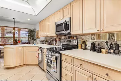 3605 Country Club Blvd #3, Cape Coral, FL 33904 - Photo 8