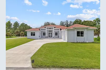 501 Thompson Ave, Lehigh Acres, FL 33972 - Photo 4