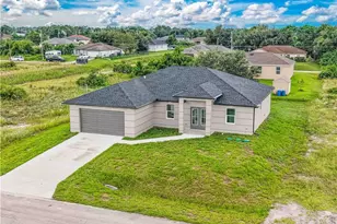 2803 24th St SW, Lehigh Acres, FL 33976 - Photo 4