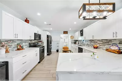 7171 Penzance Blvd, Fort Myers, FL 33966 - Photo 2