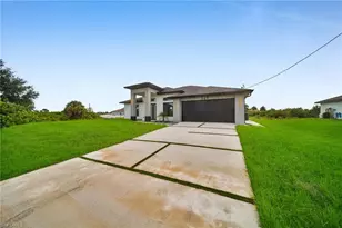 509 Caywood Ave S, Lehigh Acres, FL 33974 - Photo 4