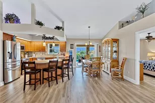 2707 NE 5th Pl, Cape Coral, FL 33909 - Photo 12