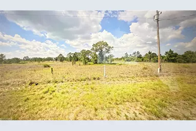 1050 Darlington St, Lehigh Acres, FL 33974 - Photo 1