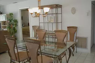 1714 Bikini Ct, Cape Coral, FL 33904 - Photo 4