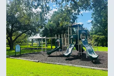 2519 7th St W, Lehigh Acres, FL 33971 - Photo 36