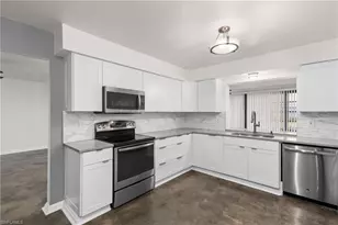 1331 S Brandywine Cir, Fort Myers, FL 33919 - Photo 4