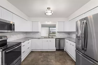 1331 S Brandywine Cir, Fort Myers, FL 33919 - Photo 1