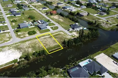 22 NE 9th St, Cape Coral, FL 33909 - Photo 6