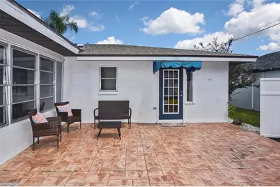 138 SE 30th St, Cape Coral, FL 33904 - Photo 4