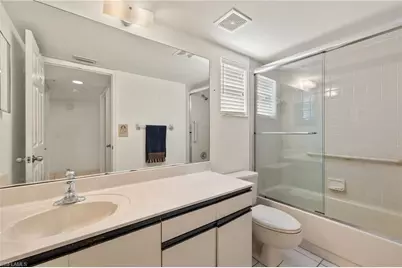 9900 Sunset Cove Ln #111, Fort Myers, FL 33919 - Photo 20