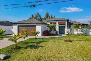 217 SW 21st St, Cape Coral, FL 33991 - Photo 4