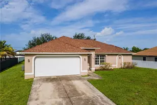 152 NW 6th Ave, Cape Coral, FL 33993 - Photo 6