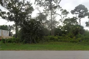 840 Naples Ave S, Lehigh Acres, FL 33974 - Photo 1