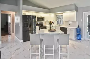 1713 NE 4th Ave, Cape Coral, FL 33909 - Photo 10