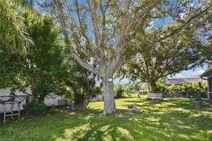 1713 NE 4th Ave, Cape Coral, FL 33909 - Photo 36