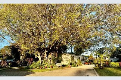 7623/7621 Breeze Dr, North Fort Myers, FL 33917 - Photo 44