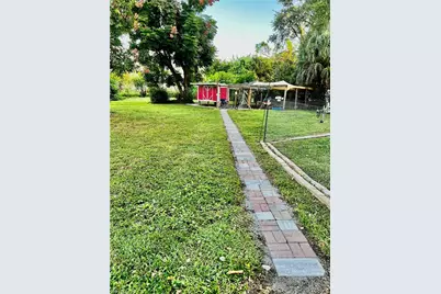 7623/7621 Breeze Dr, North Fort Myers, FL 33917 - Photo 28