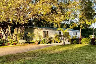 7623/7621 Breeze Dr, North Fort Myers, FL 33917 - Photo 2