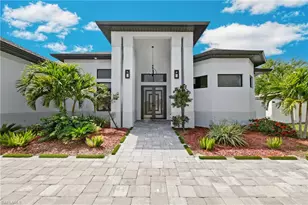 140 SE 16th St, Cape Coral, FL 33990 - Photo 2