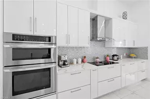 140 SE 16th St, Cape Coral, FL 33990 - Photo 8