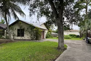 6786 Autumn Ct, North Fort Myers, FL 33903 - Photo 2