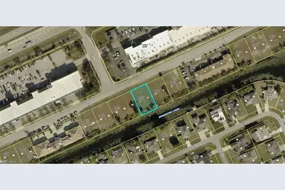 910 SW 4th St, Cape Coral, FL 33991 - Photo 1