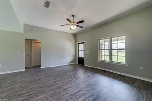 6123 Hendley Ct, Fort Myers, FL 33905 - Photo 6