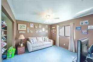 707 SE 9th Pl, Cape Coral, FL 33990 - Photo 18