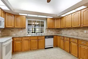 1239 Broadwater Dr, Fort Myers, FL 33919 - Photo 18