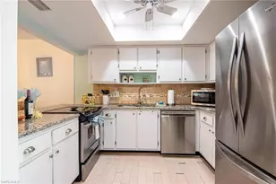 6725 Winkler Rd, Fort Myers, FL 33919 - Photo 12