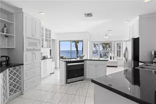 1202 Flamingo Dr, Cape Coral, FL 33904 - Photo 32