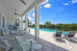 2926 SW 27th St, Cape Coral, FL 33914 - Photo 8