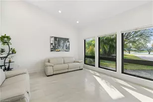 15600 Light Blue Cir, Fort Myers, FL 33908 - Photo 14