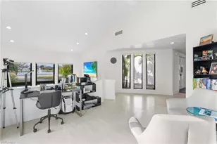 15600 Light Blue Cir, Fort Myers, FL 33908 - Photo 20