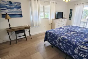 828 Victoria Dr, Cape Coral, FL 33904 - Photo 14